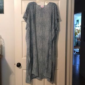 Long flowing coverup